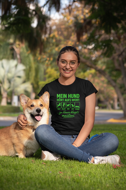 Premium Pfotenpoesie Shirt Mein Hund Hört Aufs Wort