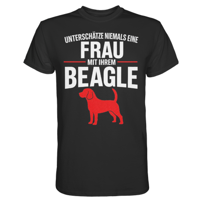 Unterschätze Niemals Eine Frau Mit Ihrem BEAGLE Premium Shirt