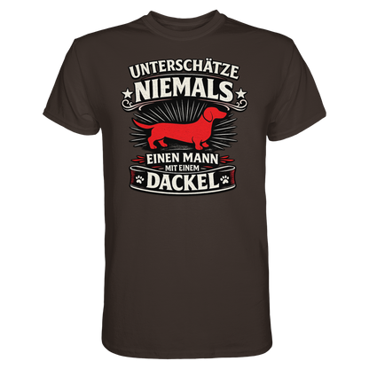 Unterschätze niemals einen Mann mit einem Dackel Premium Herren Shirt