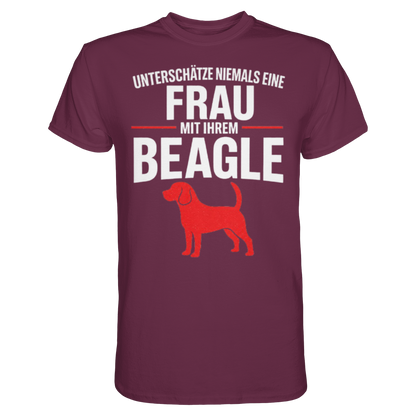 Unterschätze Niemals Eine Frau Mit Ihrem BEAGLE Premium Shirt