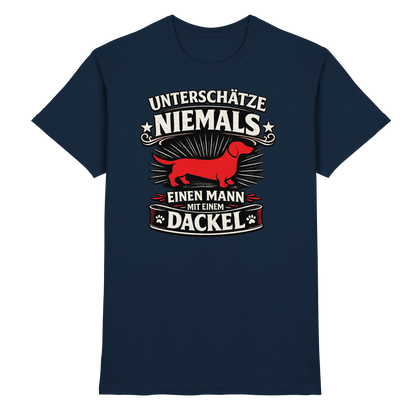 Unterschätze niemals einen Mann mit einem Dackel Premium Herren Shirt