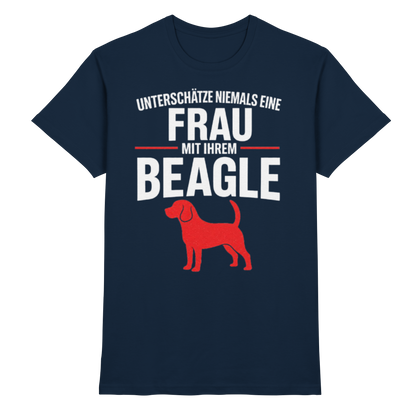 Unterschätze Niemals Eine Frau Mit Ihrem BEAGLE Premium Shirt