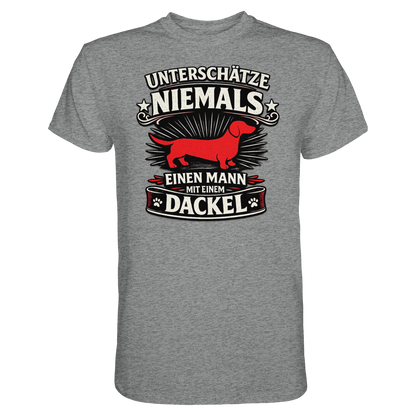 Unterschätze niemals einen Mann mit einem Dackel Premium Herren Shirt