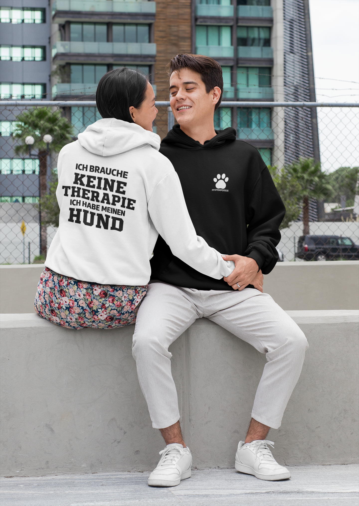 Premium Pfotenpoesie  Unisex Hoodie Ich Brauche Keine Therapie