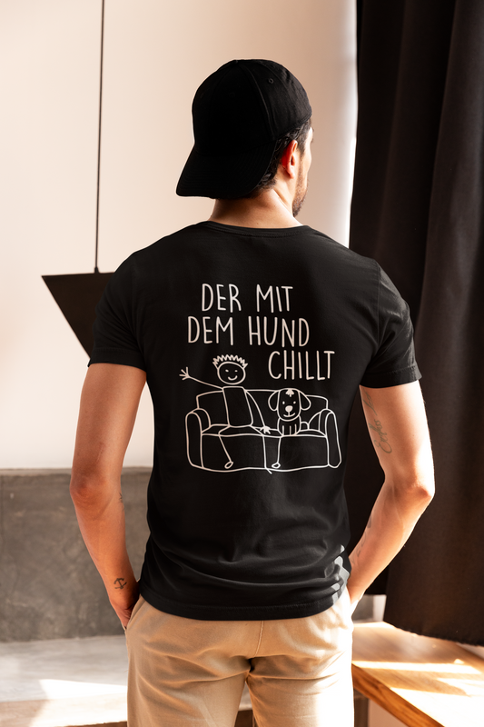 Premium Pfotenpoesie T-Shirt Der mit dem Hund CHILLT